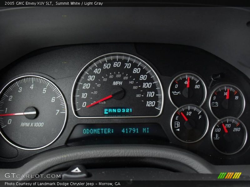 Summit White / Light Gray 2005 GMC Envoy XUV SLT