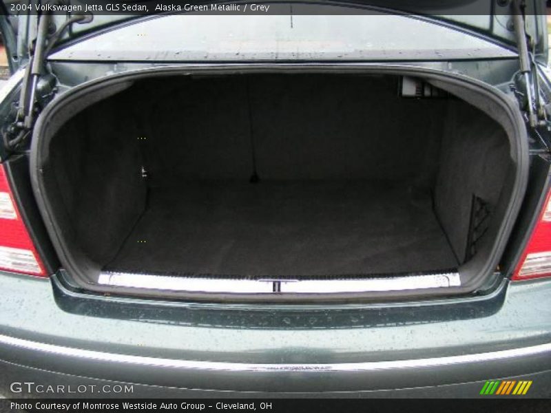 Alaska Green Metallic / Grey 2004 Volkswagen Jetta GLS Sedan