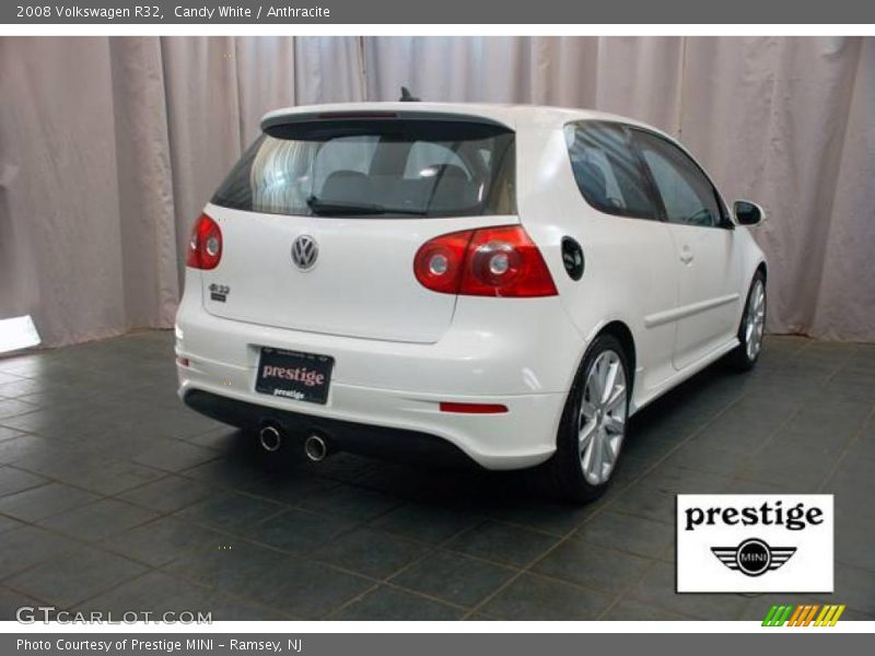Candy White / Anthracite 2008 Volkswagen R32