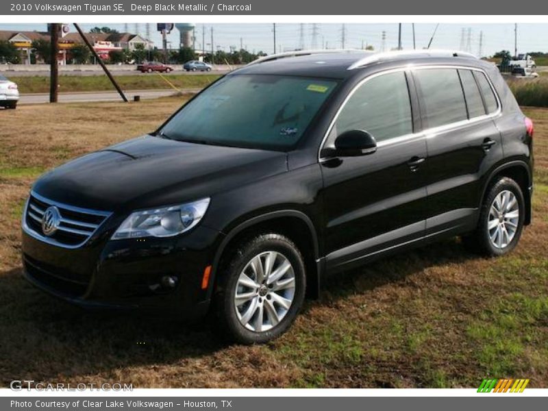 Deep Black Metallic / Charcoal 2010 Volkswagen Tiguan SE