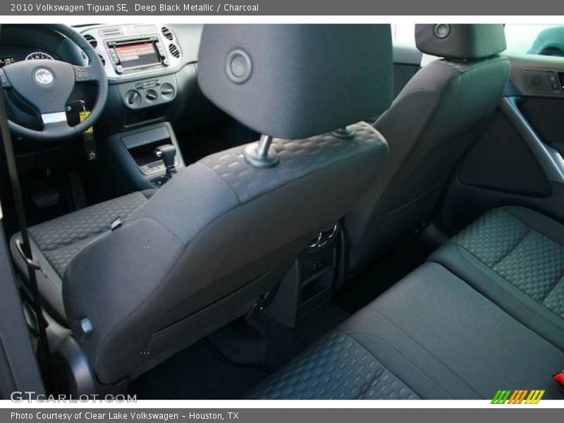 Deep Black Metallic / Charcoal 2010 Volkswagen Tiguan SE