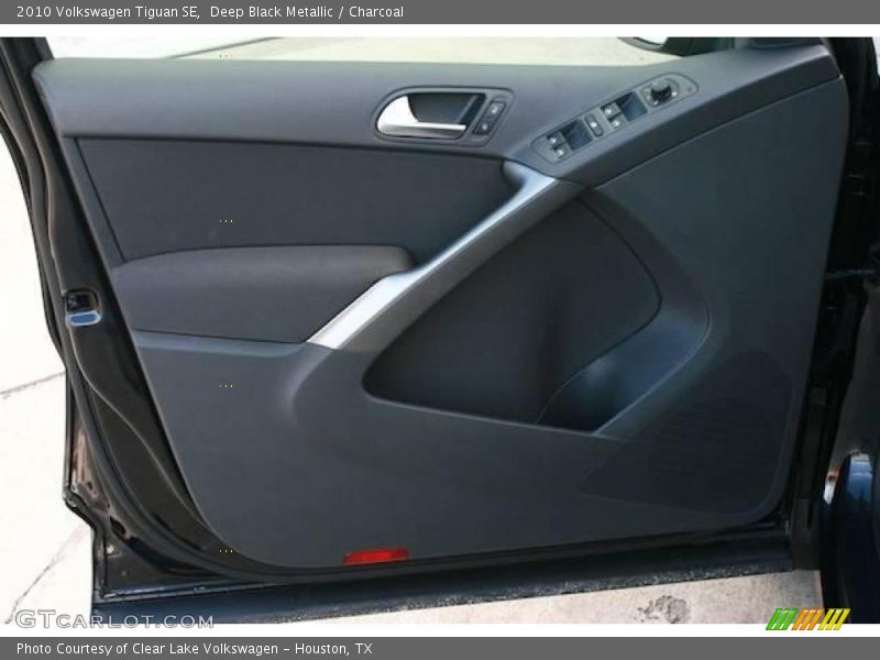 Deep Black Metallic / Charcoal 2010 Volkswagen Tiguan SE