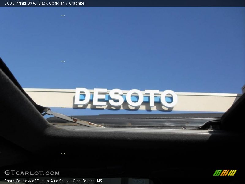 Black Obsidian / Graphite 2001 Infiniti QX4