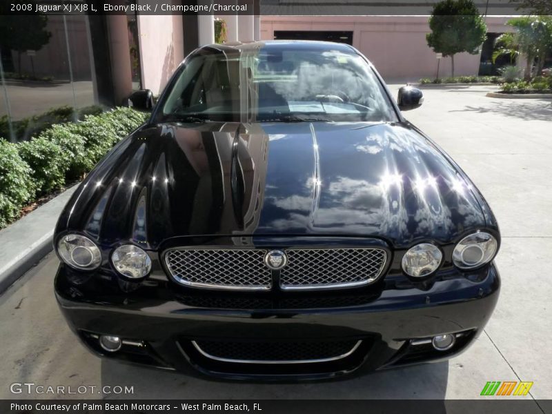 Ebony Black / Champagne/Charcoal 2008 Jaguar XJ XJ8 L