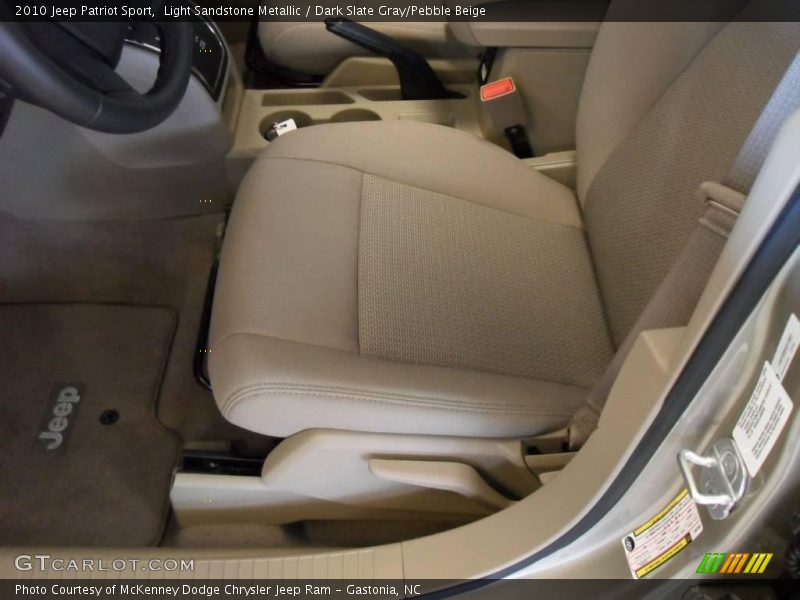 Light Sandstone Metallic / Dark Slate Gray/Pebble Beige 2010 Jeep Patriot Sport
