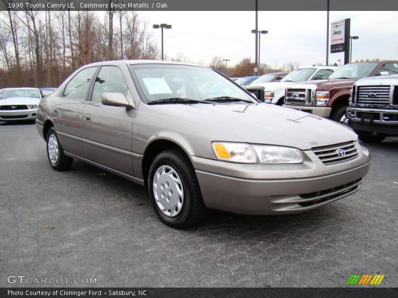 Cashmere Beige Metallic / Oak 1998 Toyota Camry LE