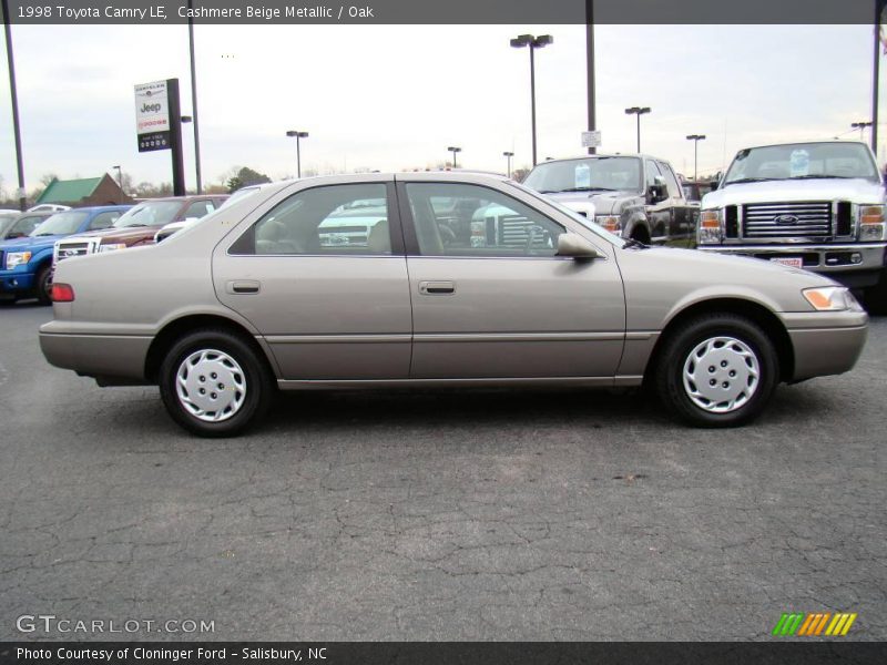 Cashmere Beige Metallic / Oak 1998 Toyota Camry LE