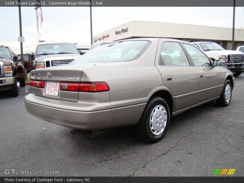 Cashmere Beige Metallic / Oak 1998 Toyota Camry LE