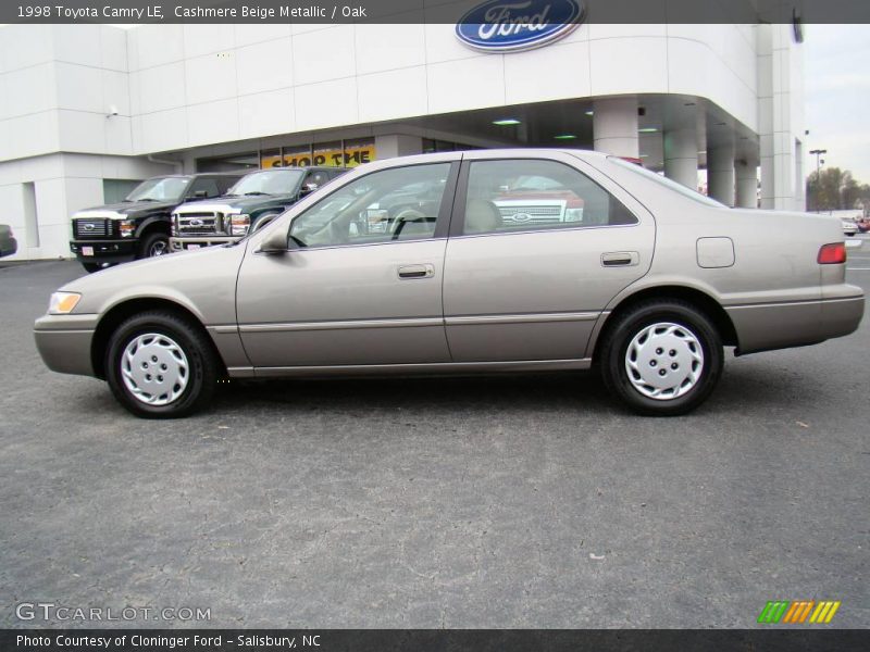 Cashmere Beige Metallic / Oak 1998 Toyota Camry LE