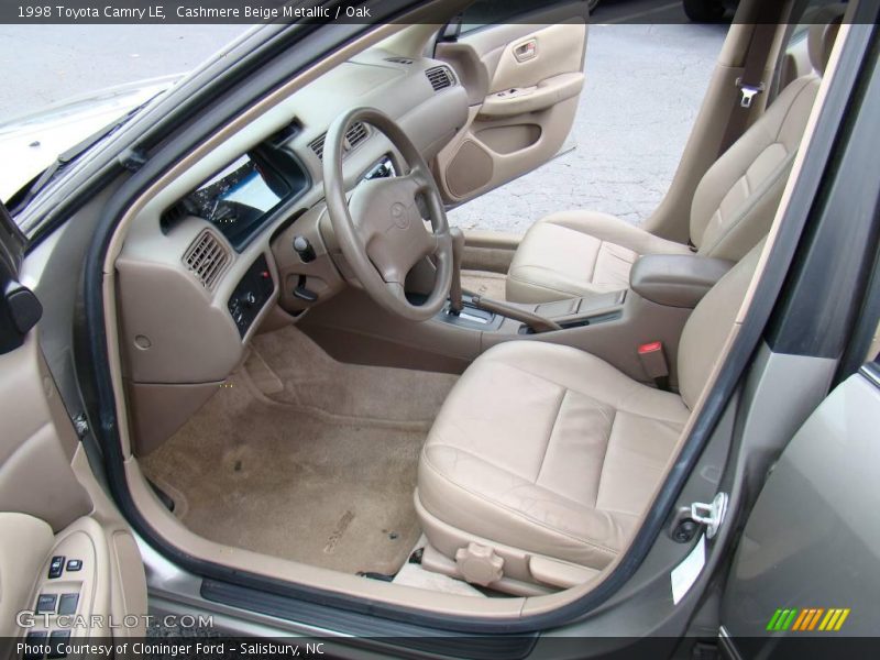 Cashmere Beige Metallic / Oak 1998 Toyota Camry LE