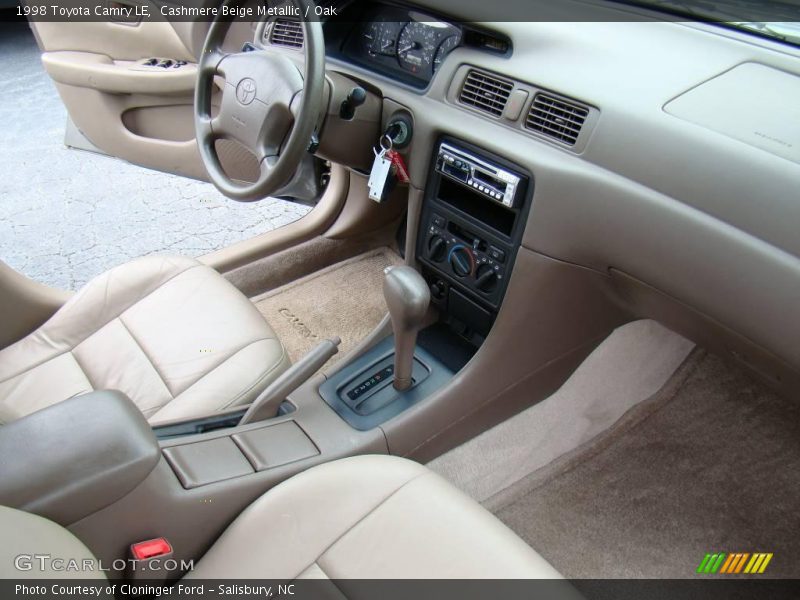 Cashmere Beige Metallic / Oak 1998 Toyota Camry LE