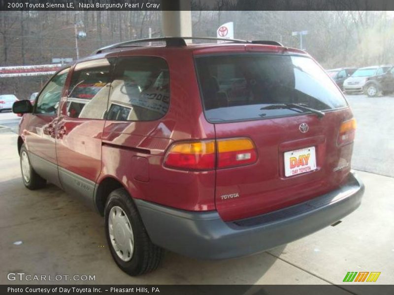 Napa Burgundy Pearl / Gray 2000 Toyota Sienna LE