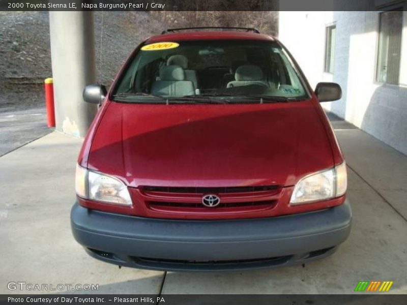 Napa Burgundy Pearl / Gray 2000 Toyota Sienna LE