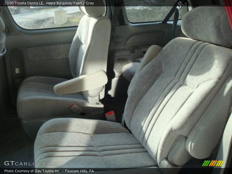 Napa Burgundy Pearl / Gray 2000 Toyota Sienna LE
