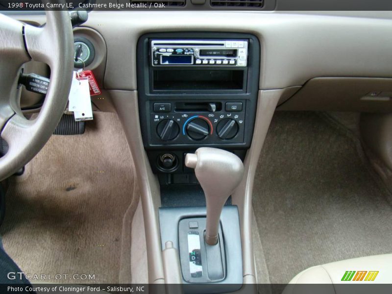 Cashmere Beige Metallic / Oak 1998 Toyota Camry LE