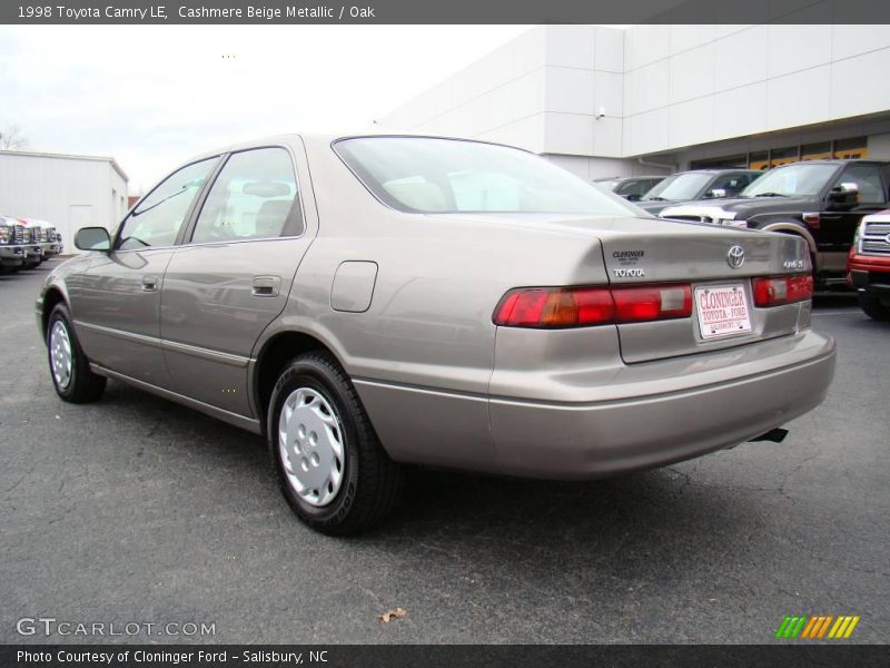 Cashmere Beige Metallic / Oak 1998 Toyota Camry LE