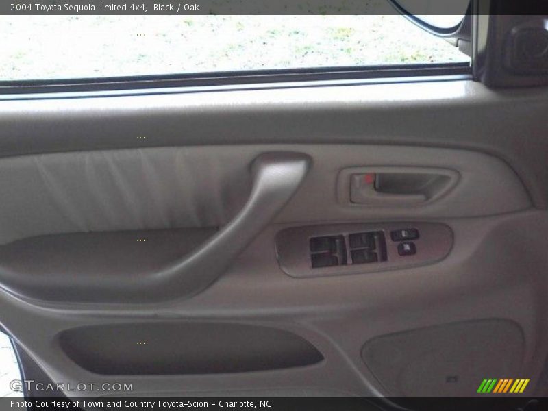 Black / Oak 2004 Toyota Sequoia Limited 4x4
