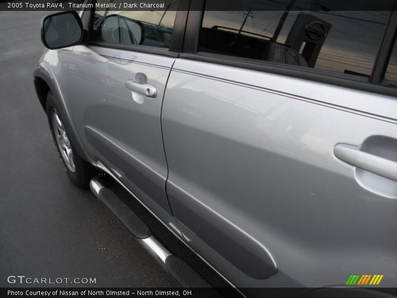 Titanium Metallic / Dark Charcoal 2005 Toyota RAV4