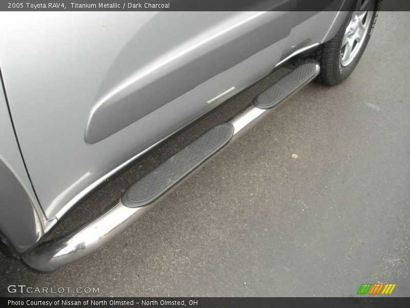 Titanium Metallic / Dark Charcoal 2005 Toyota RAV4