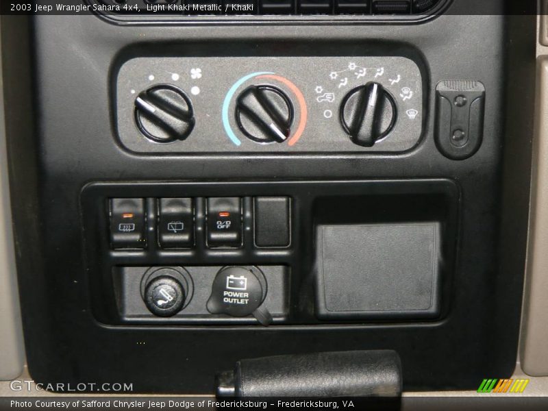 Light Khaki Metallic / Khaki 2003 Jeep Wrangler Sahara 4x4