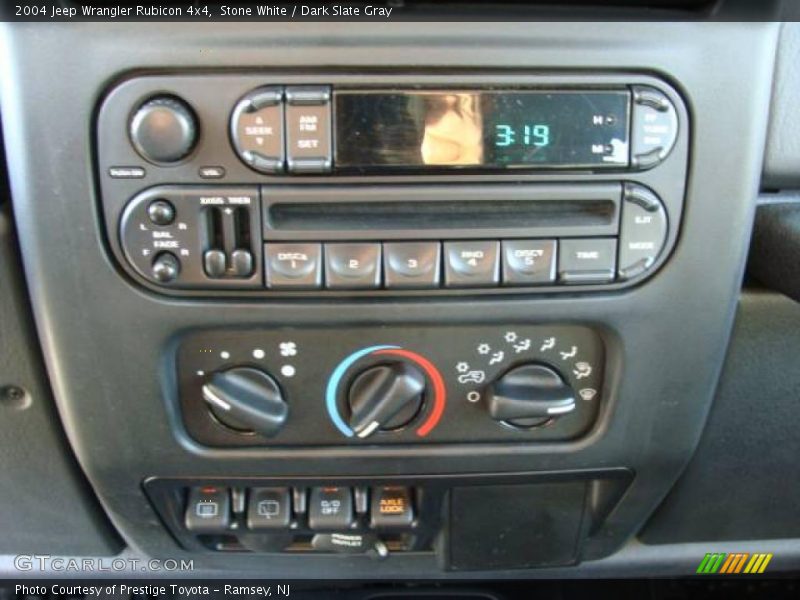 Stone White / Dark Slate Gray 2004 Jeep Wrangler Rubicon 4x4