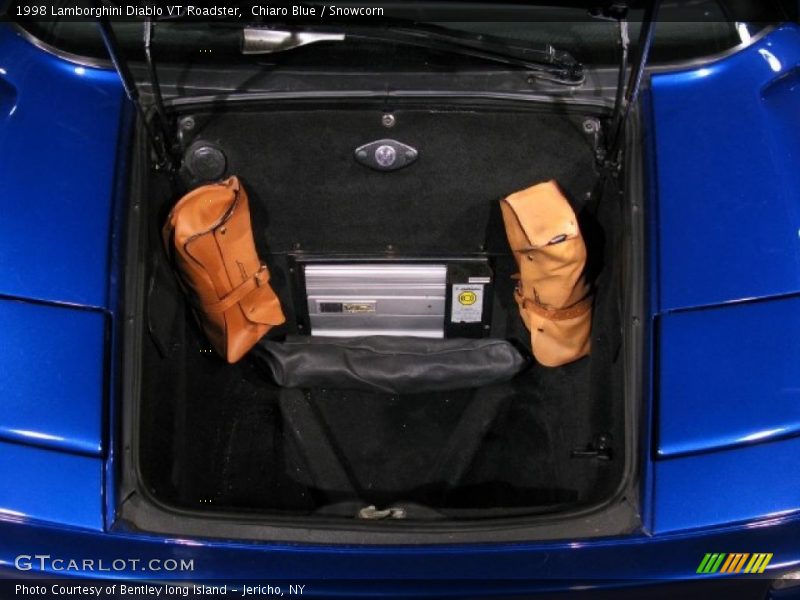 Chiaro Blue / Snowcorn 1998 Lamborghini Diablo VT Roadster