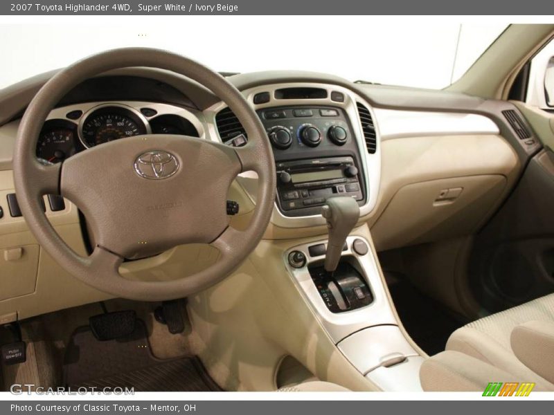 Super White / Ivory Beige 2007 Toyota Highlander 4WD