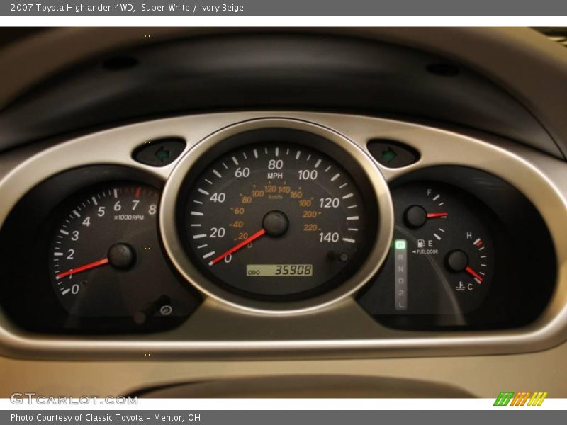 Super White / Ivory Beige 2007 Toyota Highlander 4WD