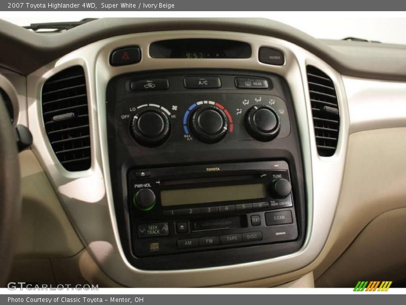 Super White / Ivory Beige 2007 Toyota Highlander 4WD