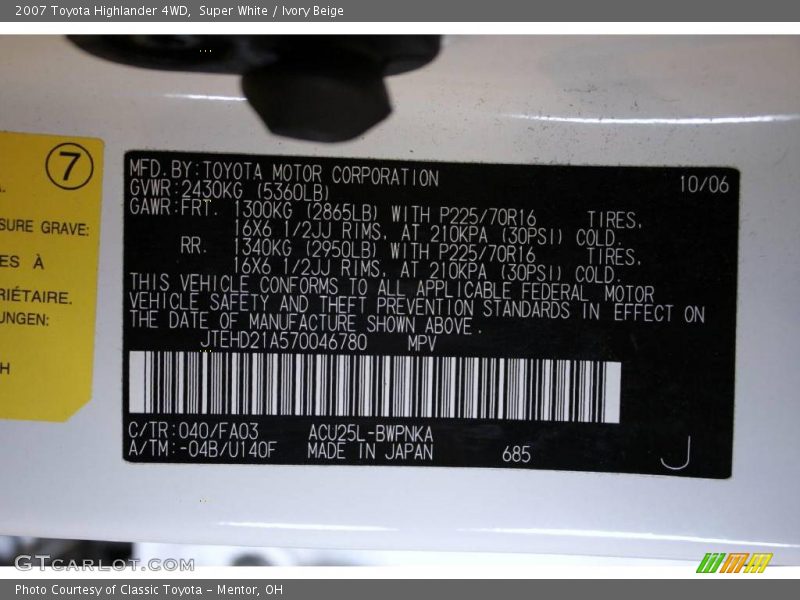 Super White / Ivory Beige 2007 Toyota Highlander 4WD
