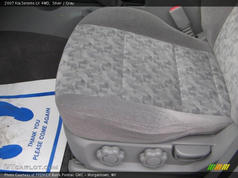 Silver / Gray 2007 Kia Sorento LX 4WD