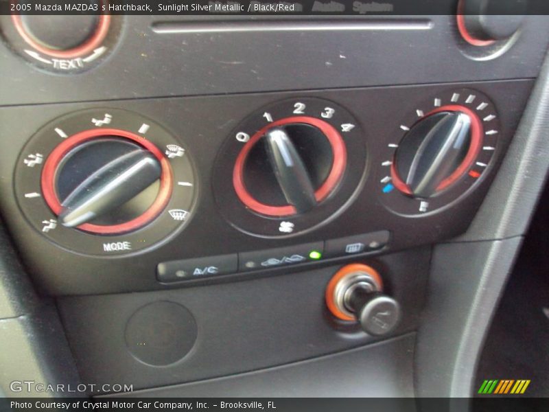 Sunlight Silver Metallic / Black/Red 2005 Mazda MAZDA3 s Hatchback