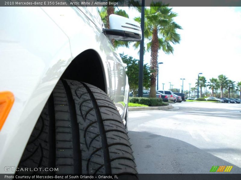Arctic White / Almond Beige 2010 Mercedes-Benz E 350 Sedan