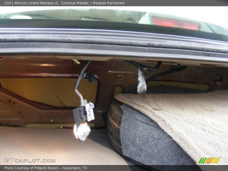 Chestnut Metallic / Medium Parchment 2001 Mercury Grand Marquis LS