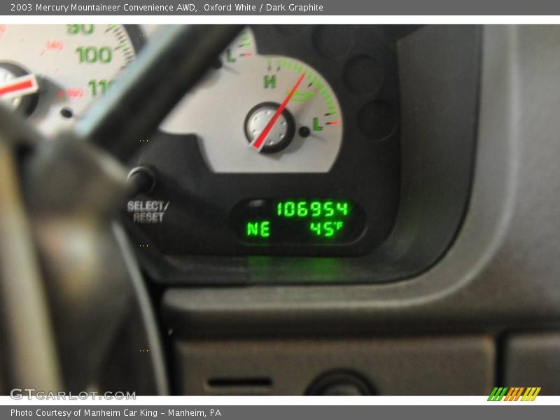 Oxford White / Dark Graphite 2003 Mercury Mountaineer Convenience AWD