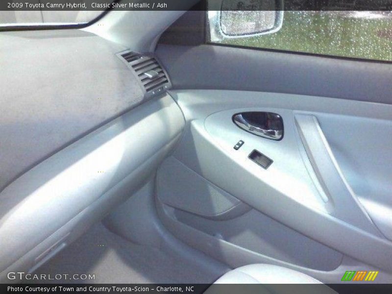 Classic Silver Metallic / Ash 2009 Toyota Camry Hybrid