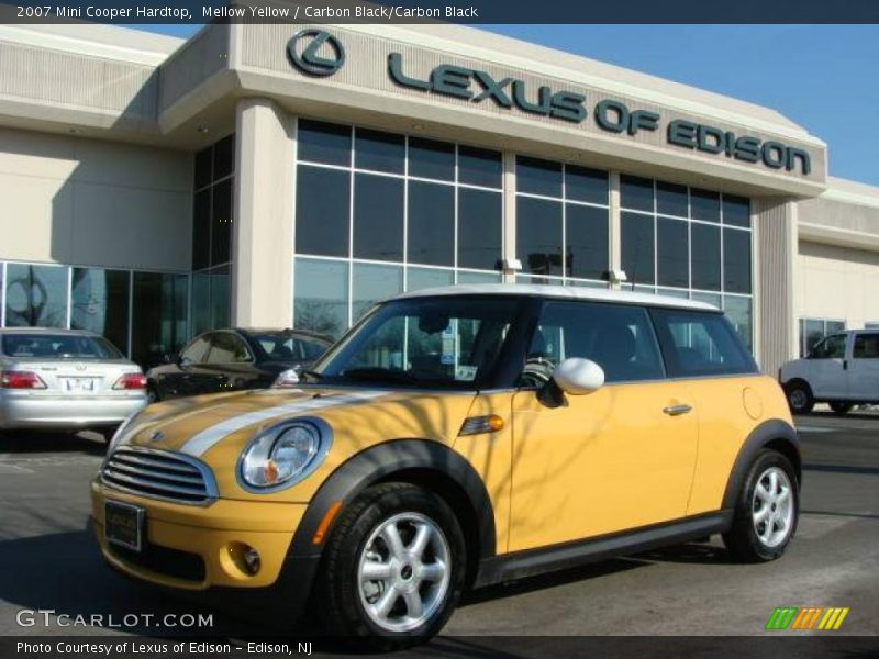 Mellow Yellow / Carbon Black/Carbon Black 2007 Mini Cooper Hardtop