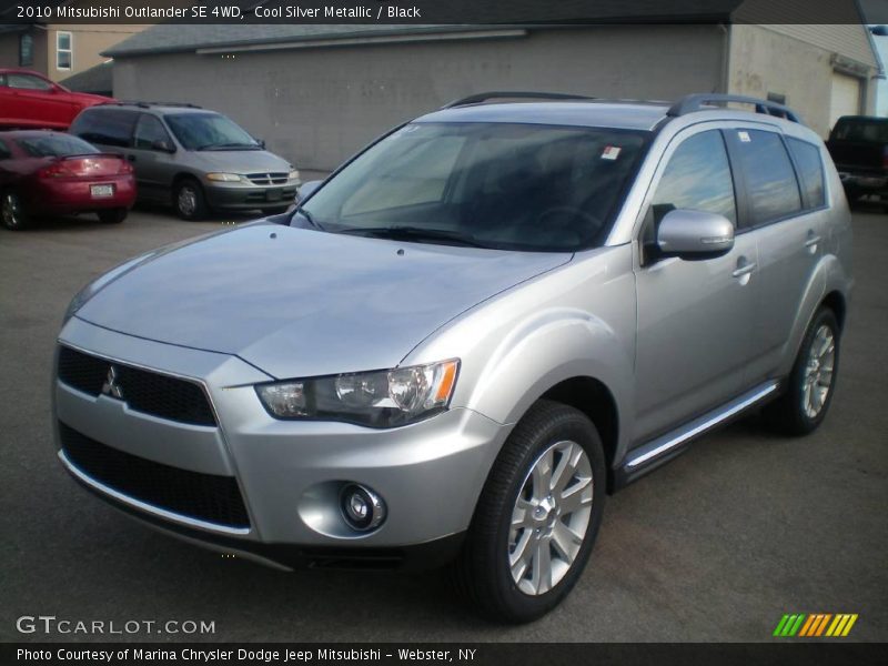 Cool Silver Metallic / Black 2010 Mitsubishi Outlander SE 4WD