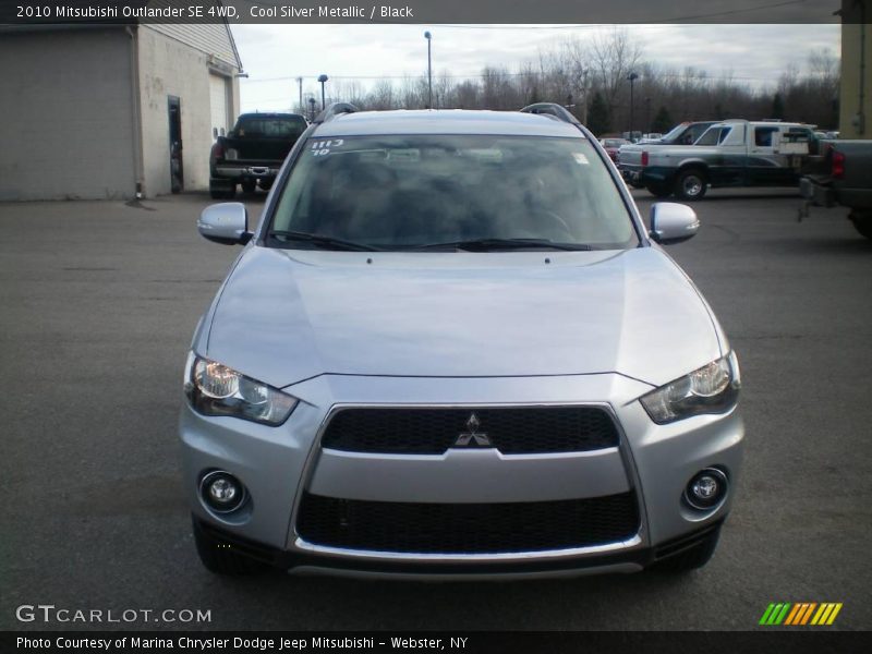 Cool Silver Metallic / Black 2010 Mitsubishi Outlander SE 4WD