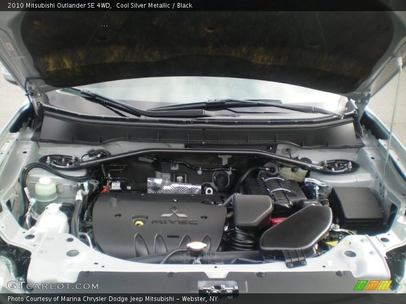 Cool Silver Metallic / Black 2010 Mitsubishi Outlander SE 4WD