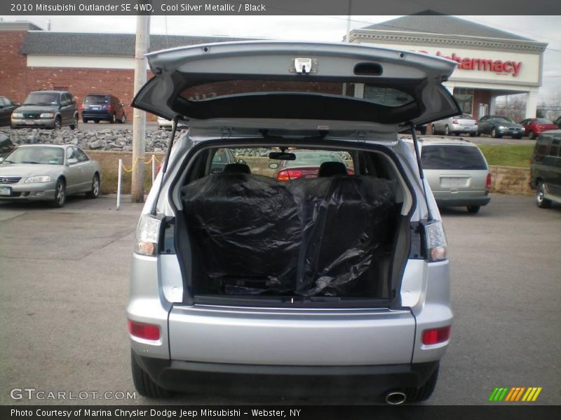 Cool Silver Metallic / Black 2010 Mitsubishi Outlander SE 4WD