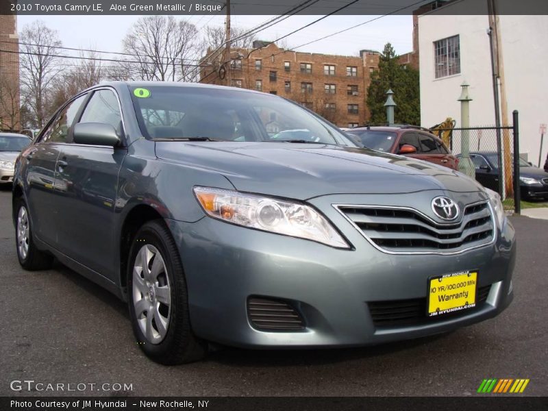Aloe Green Metallic / Bisque 2010 Toyota Camry LE