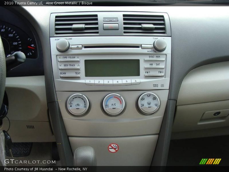 Aloe Green Metallic / Bisque 2010 Toyota Camry LE