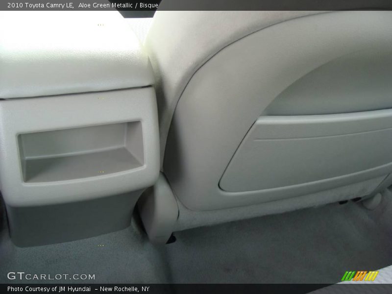Aloe Green Metallic / Bisque 2010 Toyota Camry LE