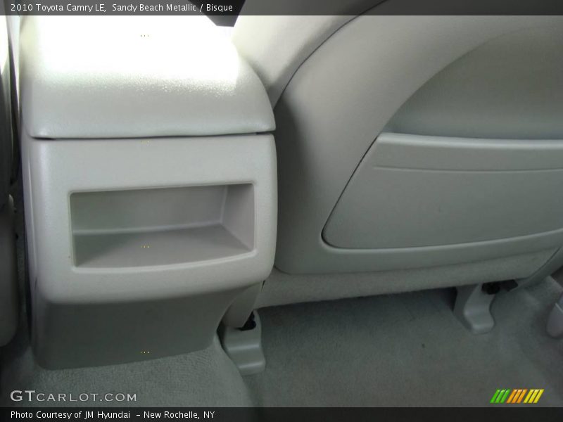 Sandy Beach Metallic / Bisque 2010 Toyota Camry LE