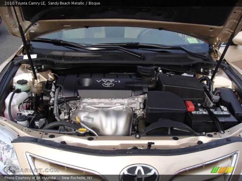 Sandy Beach Metallic / Bisque 2010 Toyota Camry LE