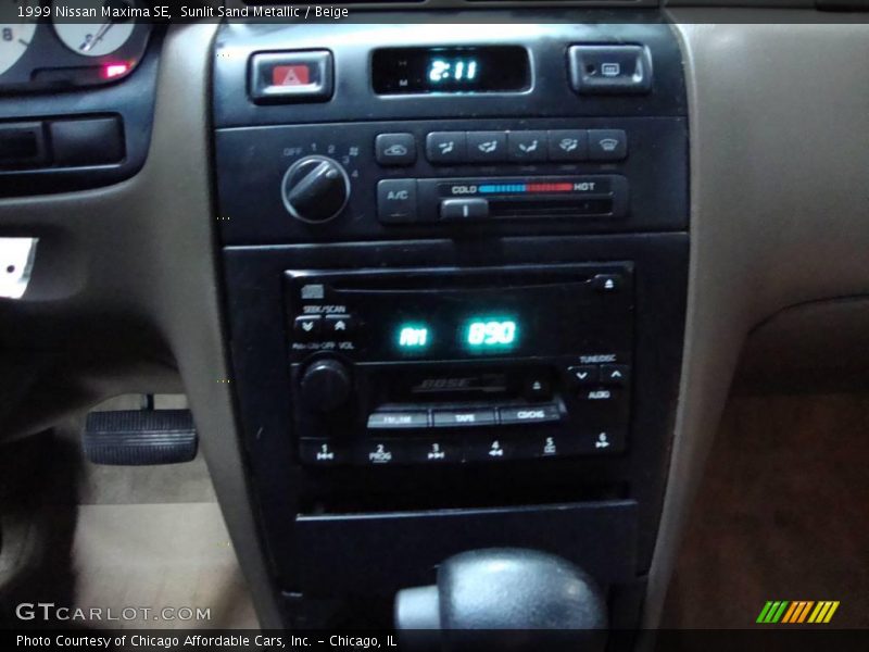 Sunlit Sand Metallic / Beige 1999 Nissan Maxima SE