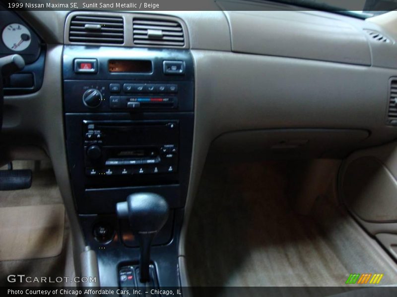 Sunlit Sand Metallic / Beige 1999 Nissan Maxima SE