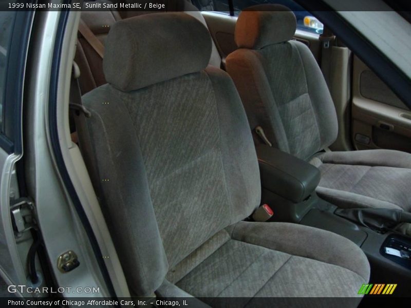 Sunlit Sand Metallic / Beige 1999 Nissan Maxima SE