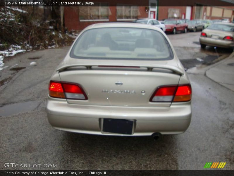 Sunlit Sand Metallic / Beige 1999 Nissan Maxima SE